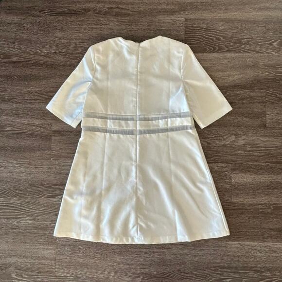 NWT Elliatt Oracle Ivory Mesh Trim Mini Dress Sz M Short Sleeve Shift Structured - Picture 12 of 12
